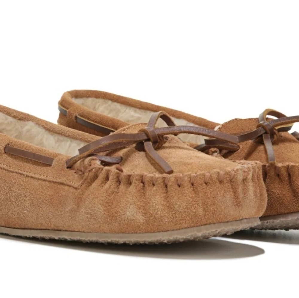 Minnetonka Slippers